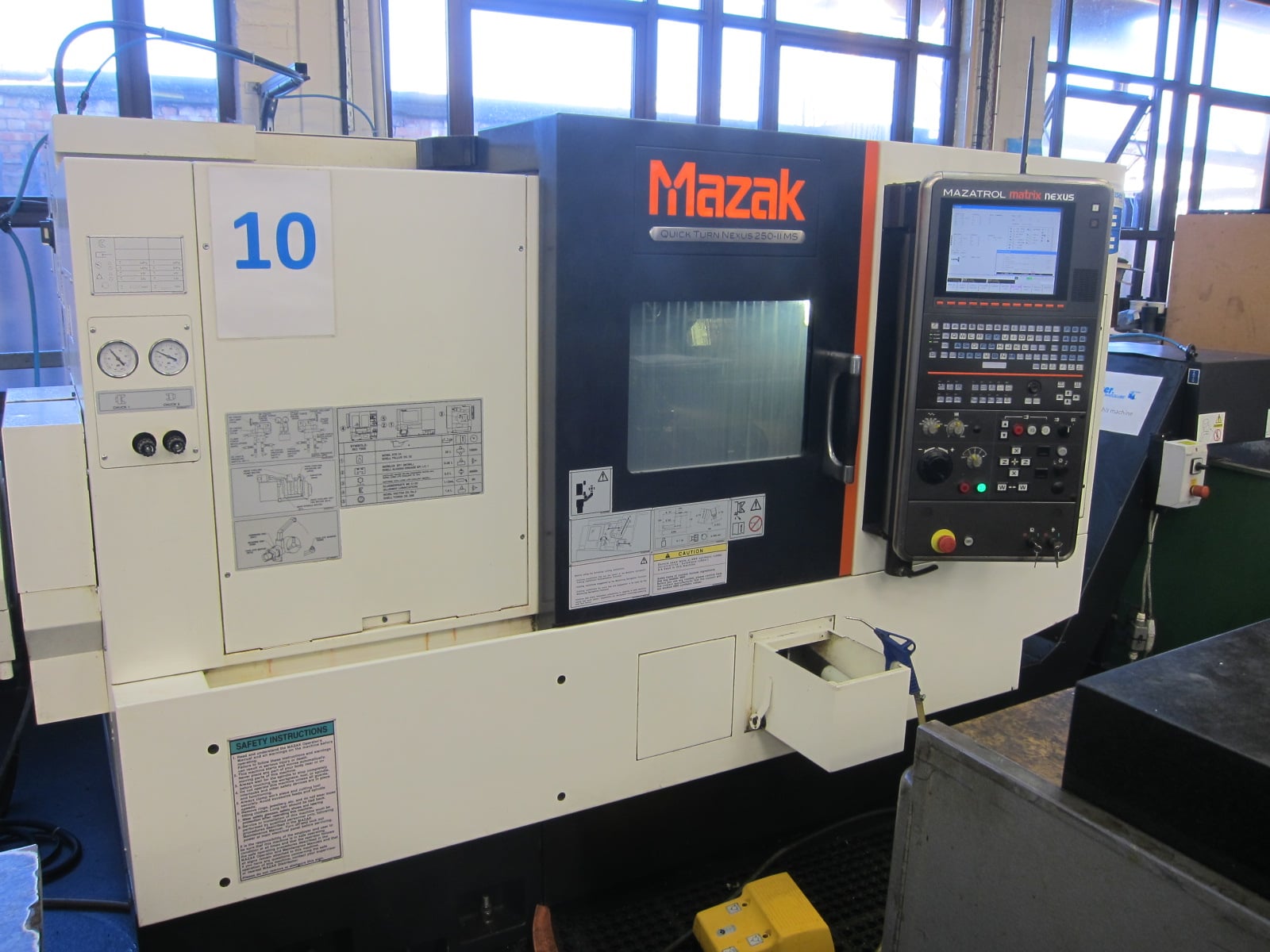 MAZAK 250MS  2011